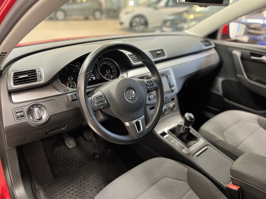 Volkswagen Passat ESK947