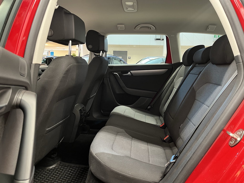 Volkswagen Passat ESK947