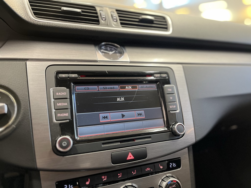 Volkswagen Passat ESK947