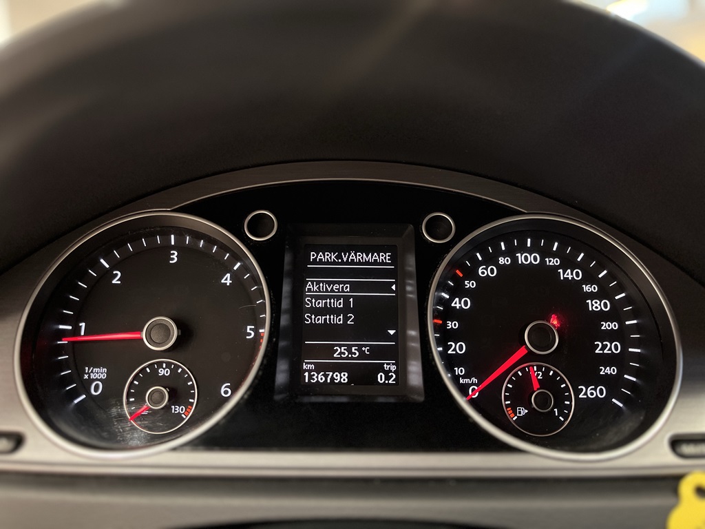 Volkswagen Passat ESK947