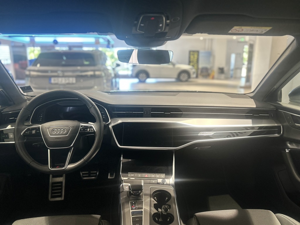 Audi A6 Avant ESM61T