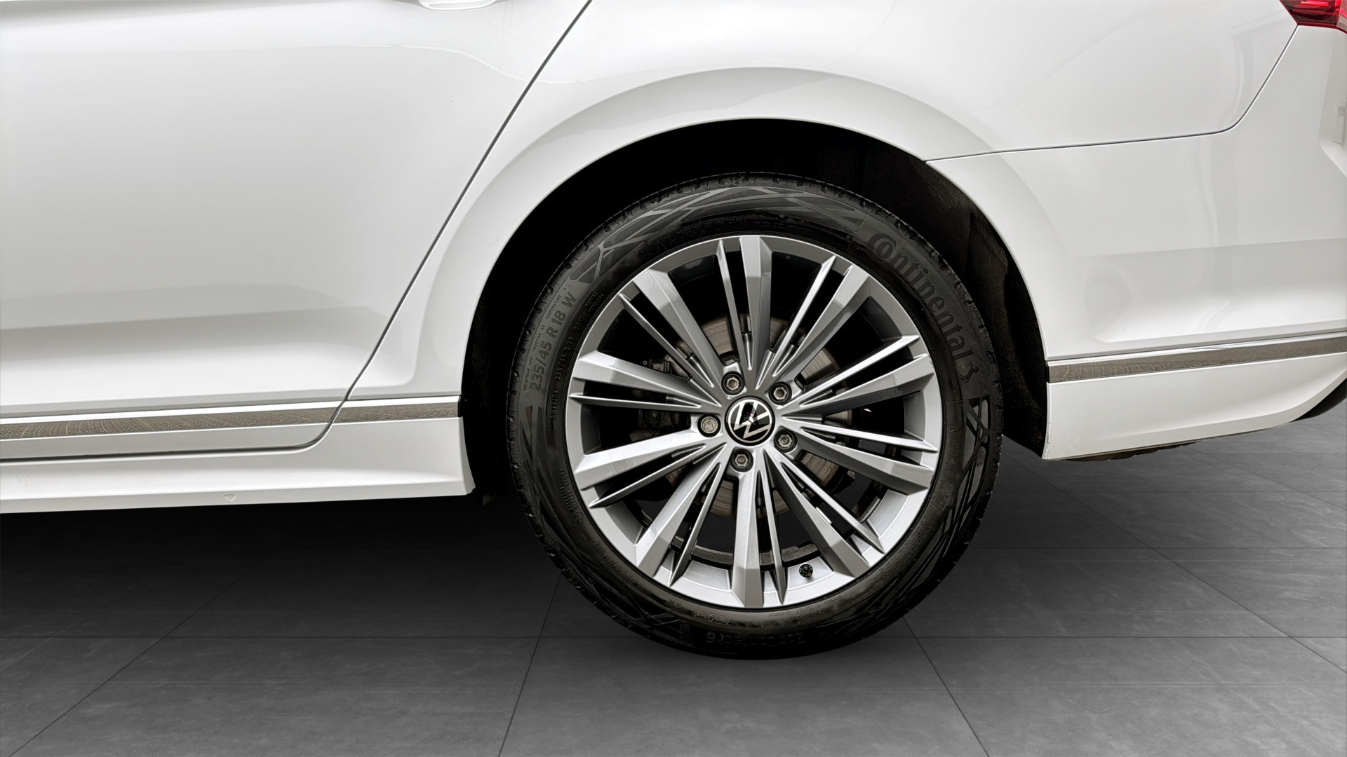 Volkswagen Passat Sportscombi EUE24X