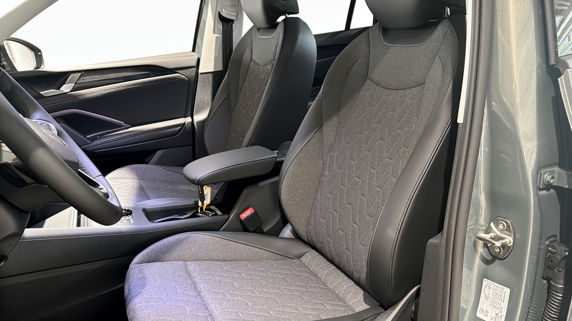 Volkswagen Tiguan EUH62H