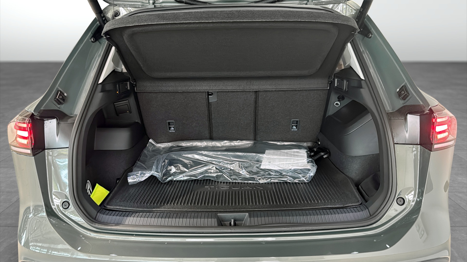 Volkswagen Tiguan EUH62H