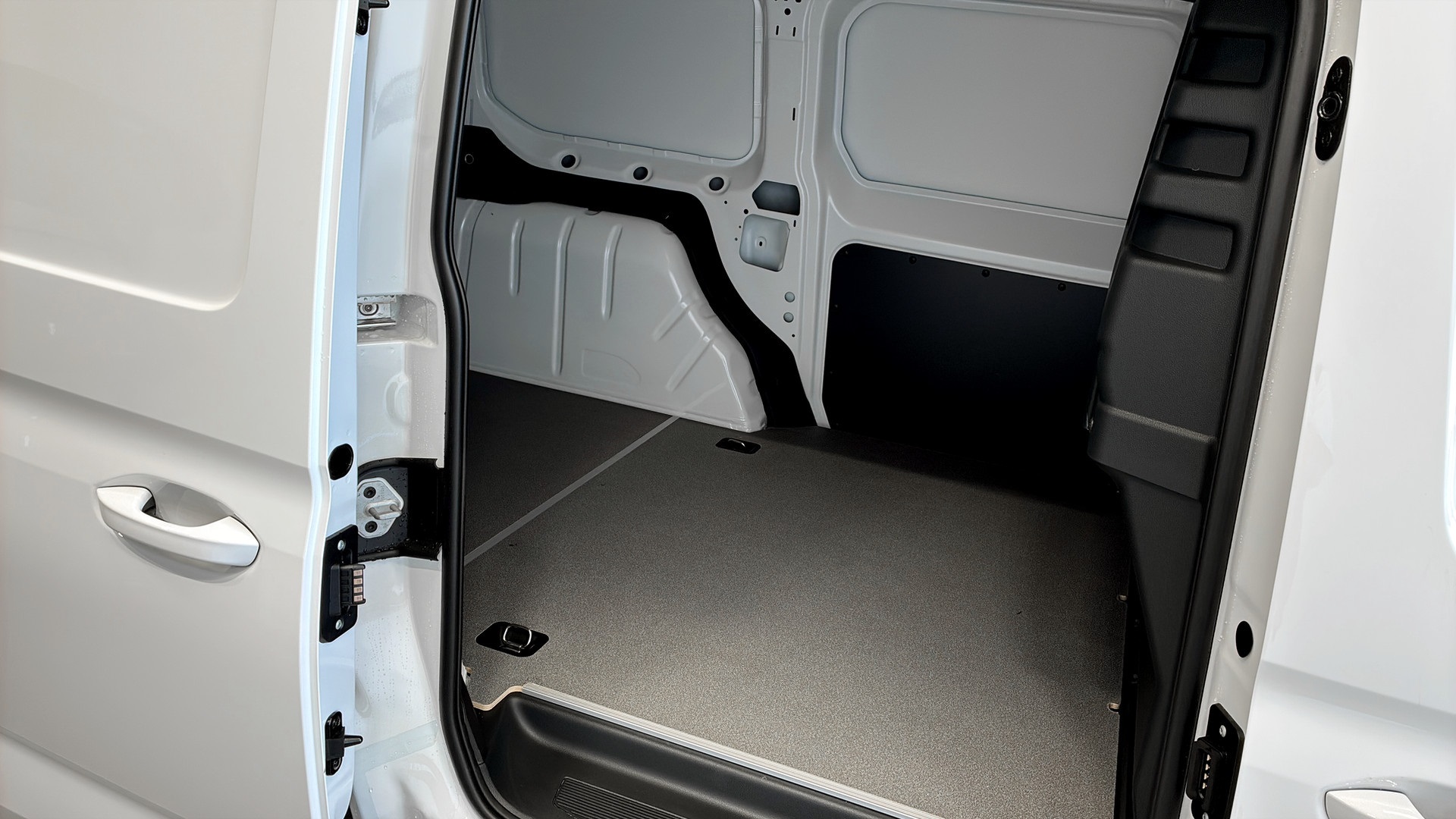 Volkswagen Caddy Cargo EUK45S