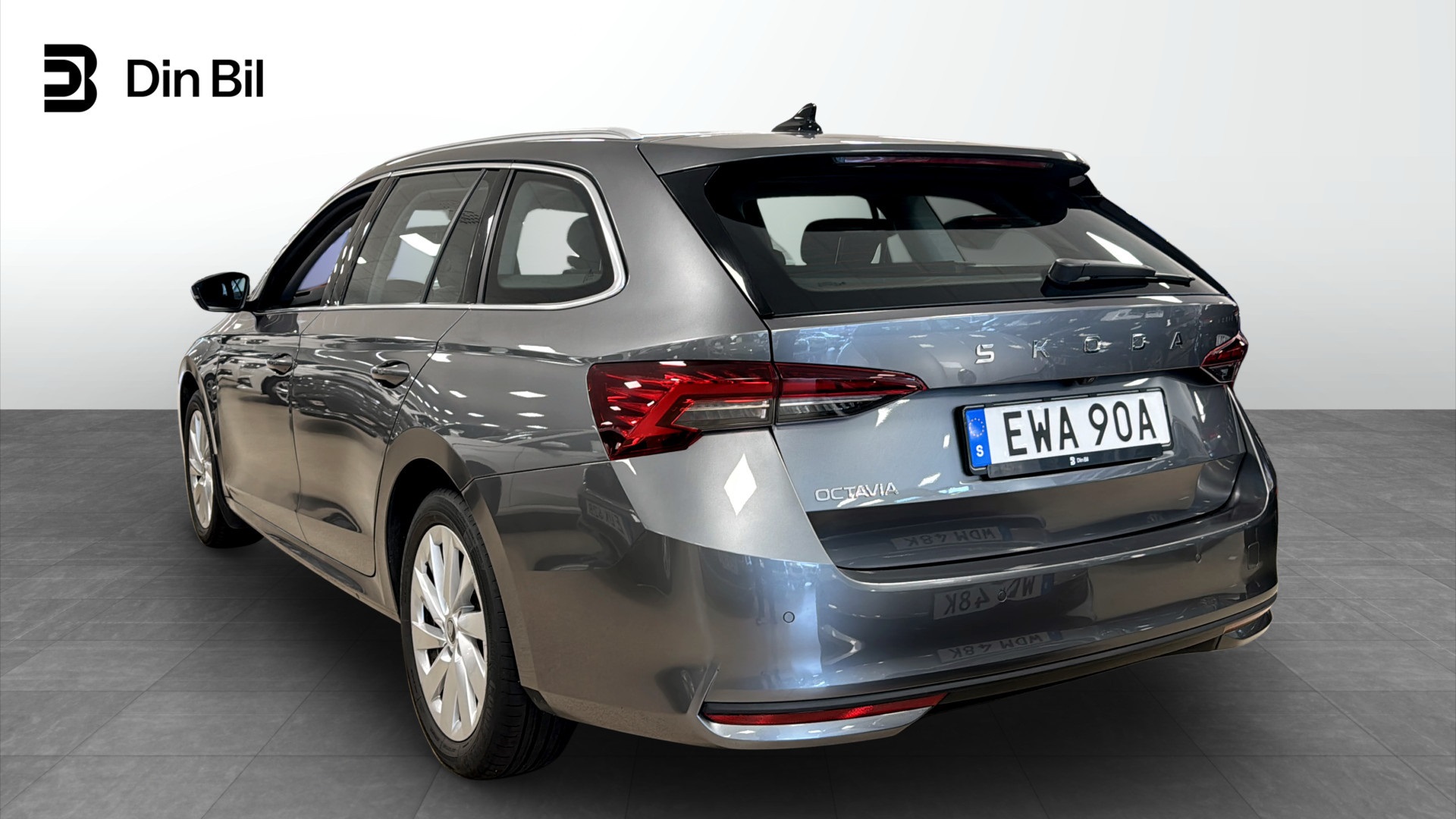 Skoda Octavia Combi EWA90A
