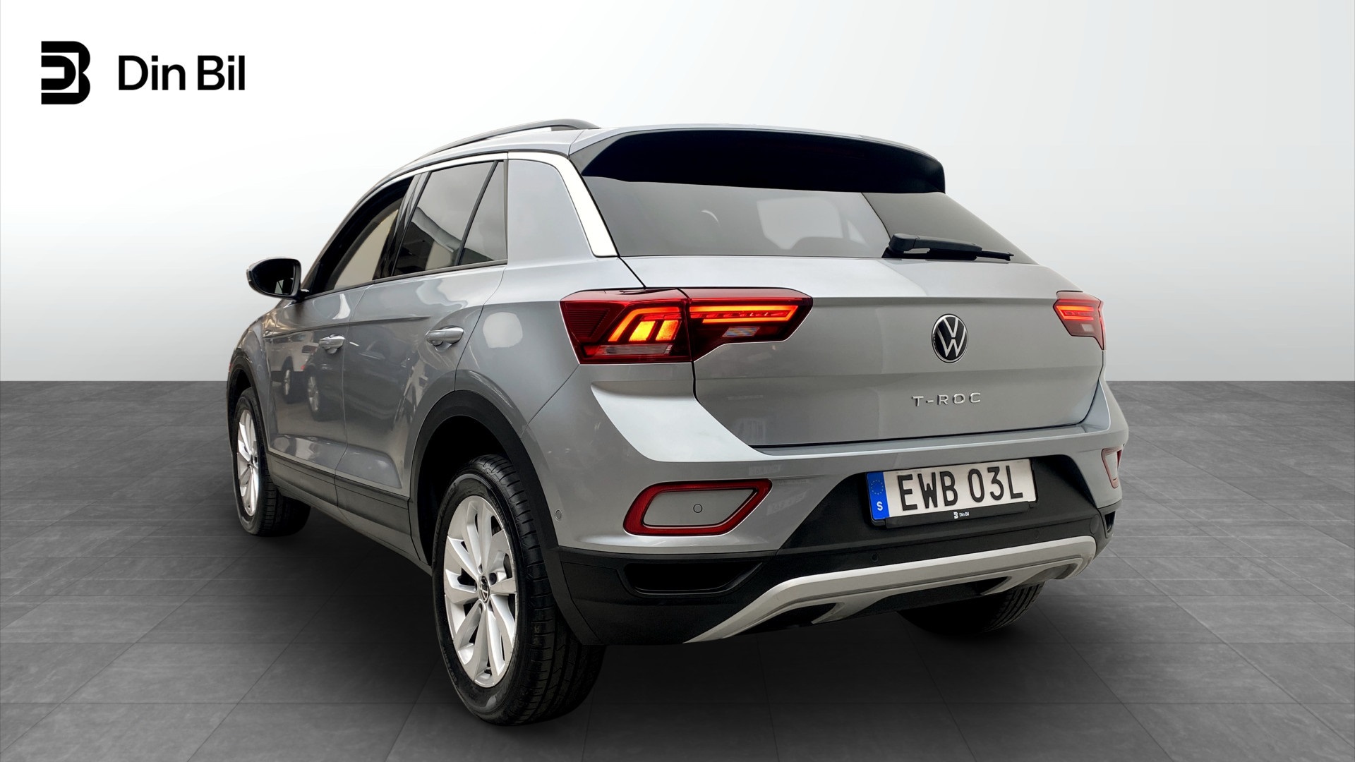 Volkswagen T-Roc EWB03L