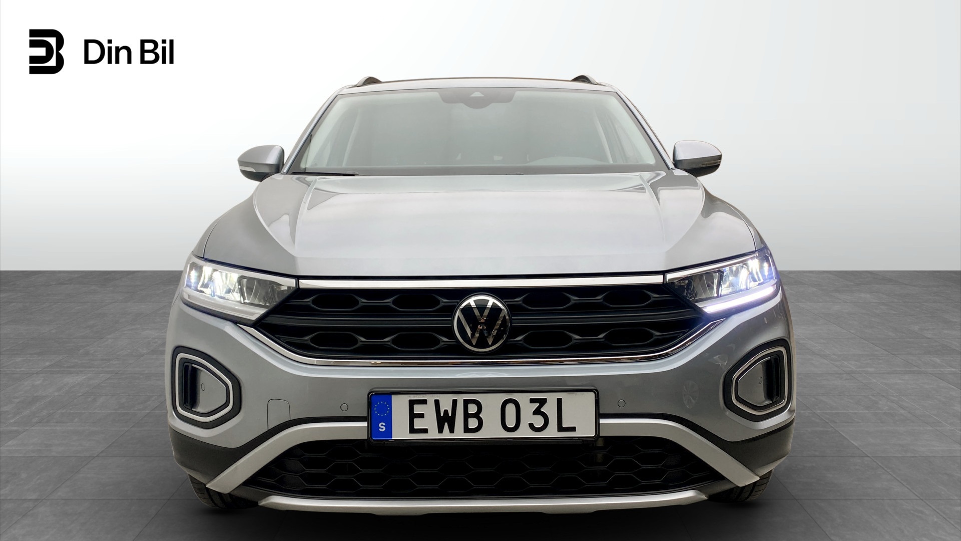 Volkswagen T-Roc EWB03L