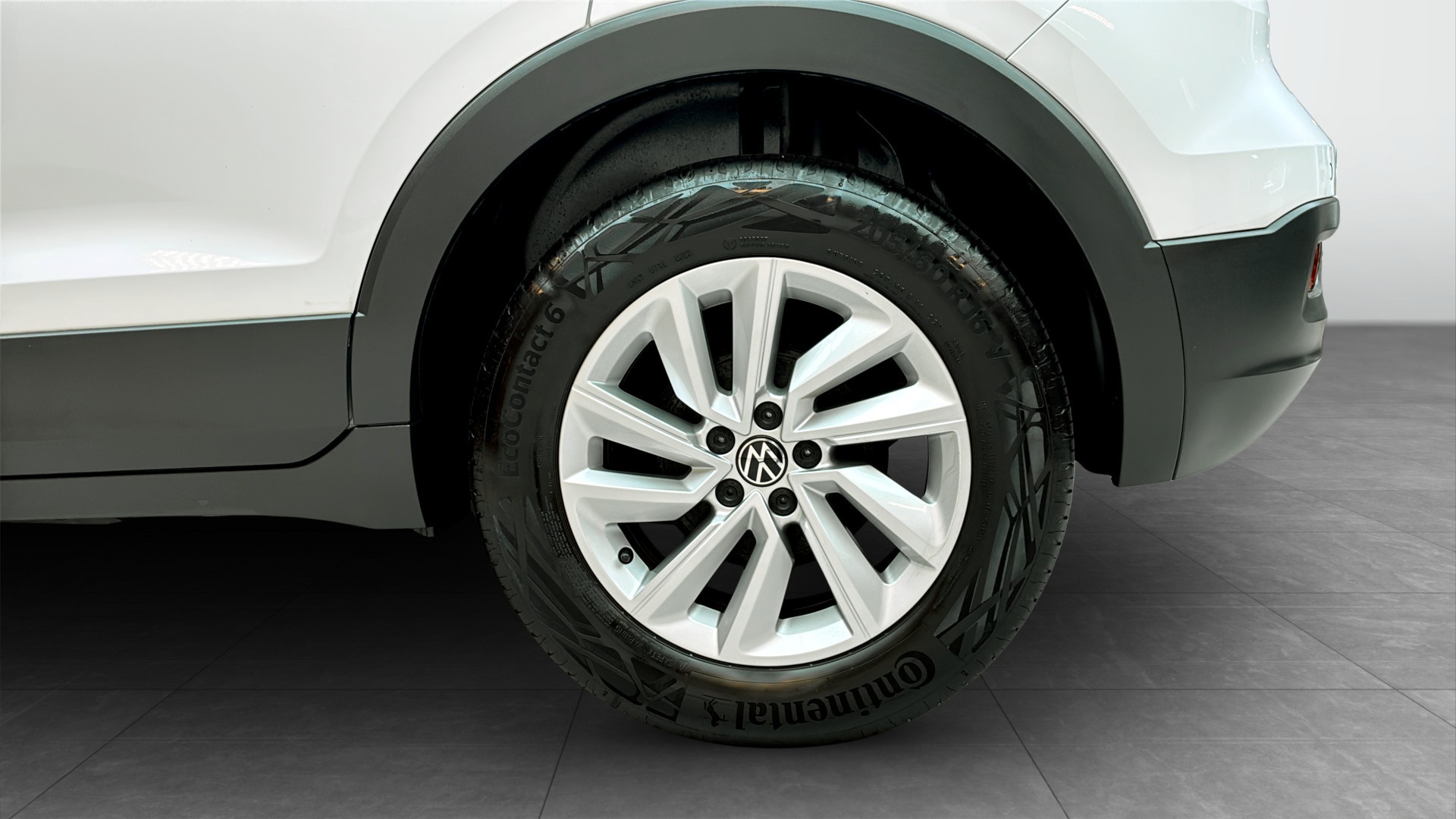 Volkswagen T-Cross EWH25B