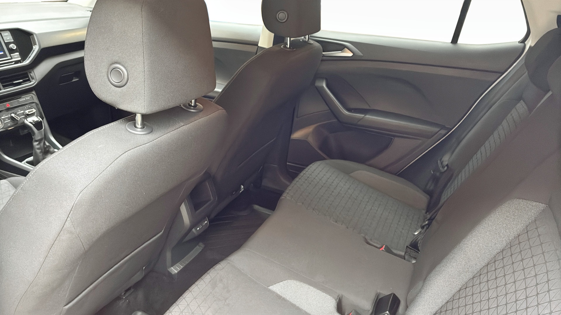 Volkswagen T-Cross EWH25B