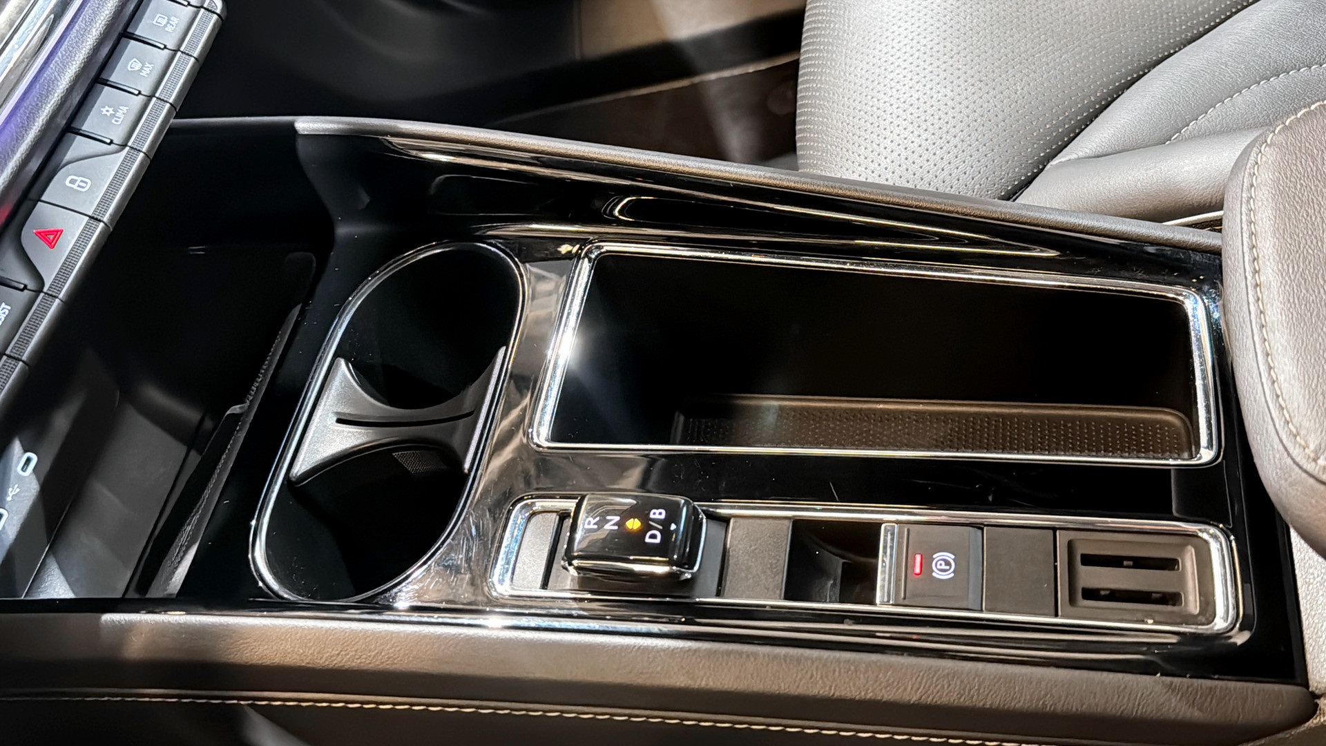 Skoda Enyaq EWJ00G