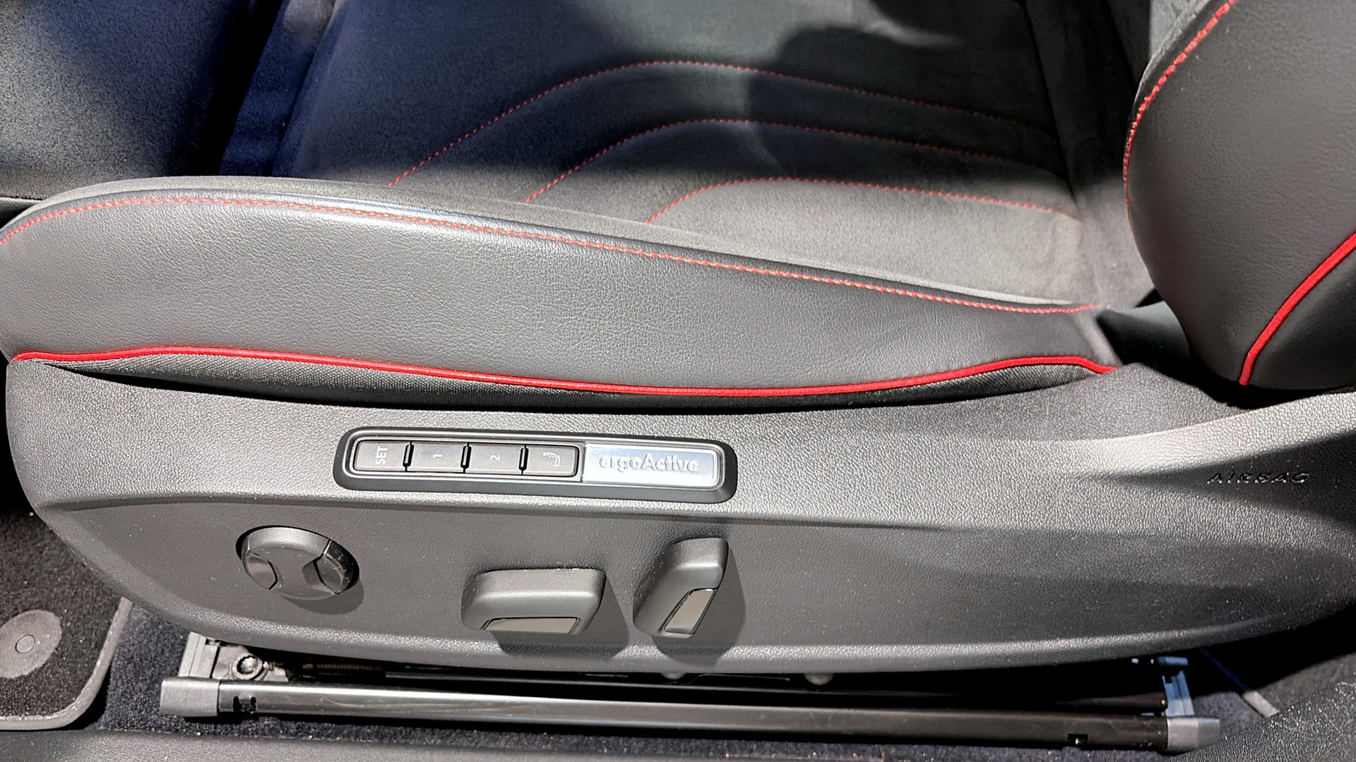 Volkswagen ID.4 EWJ01F