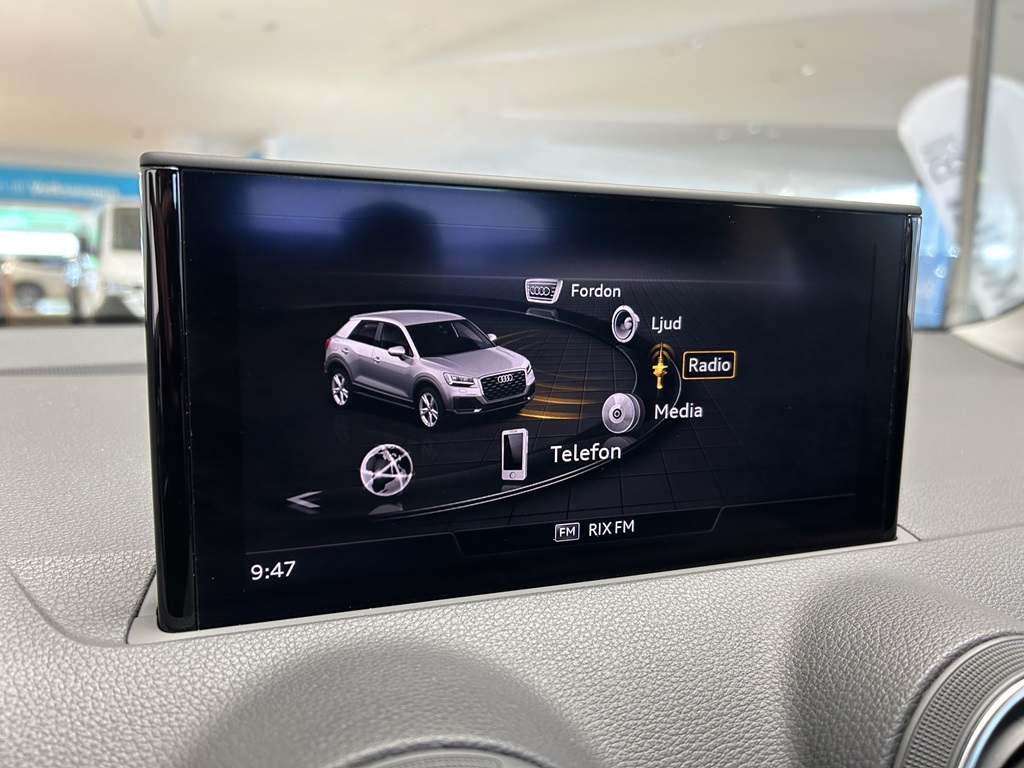 Audi Q2 EWO933