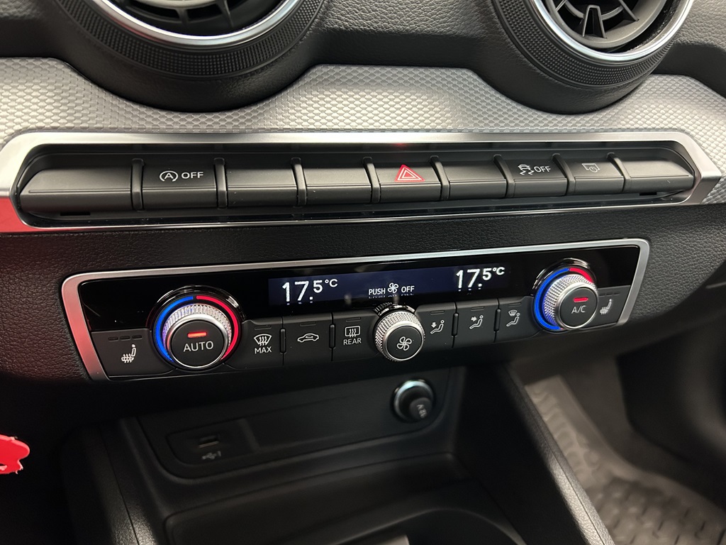 Audi Q2 EWO933
