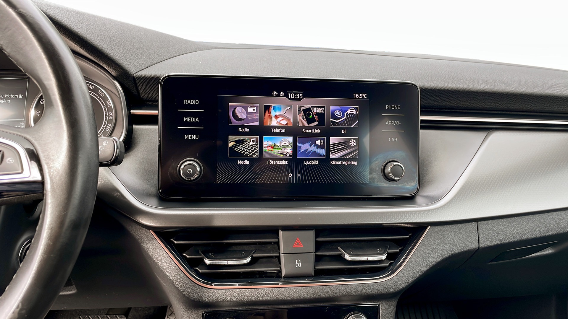 Skoda Scala EXB26X