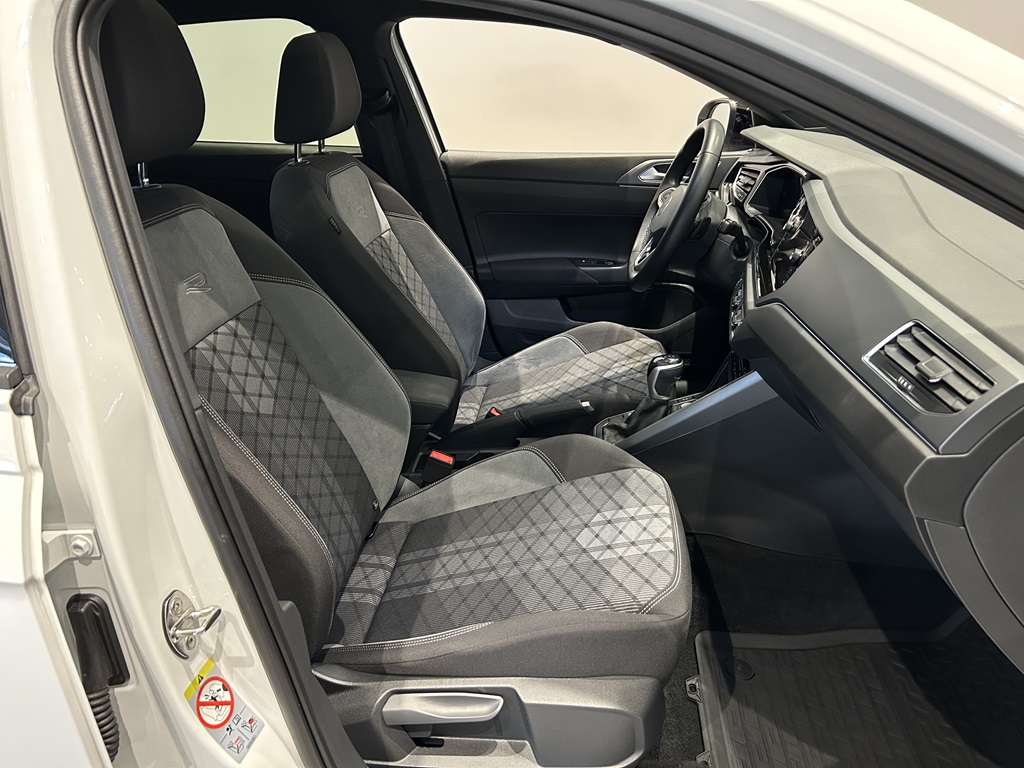 Volkswagen Taigo EXJ06G