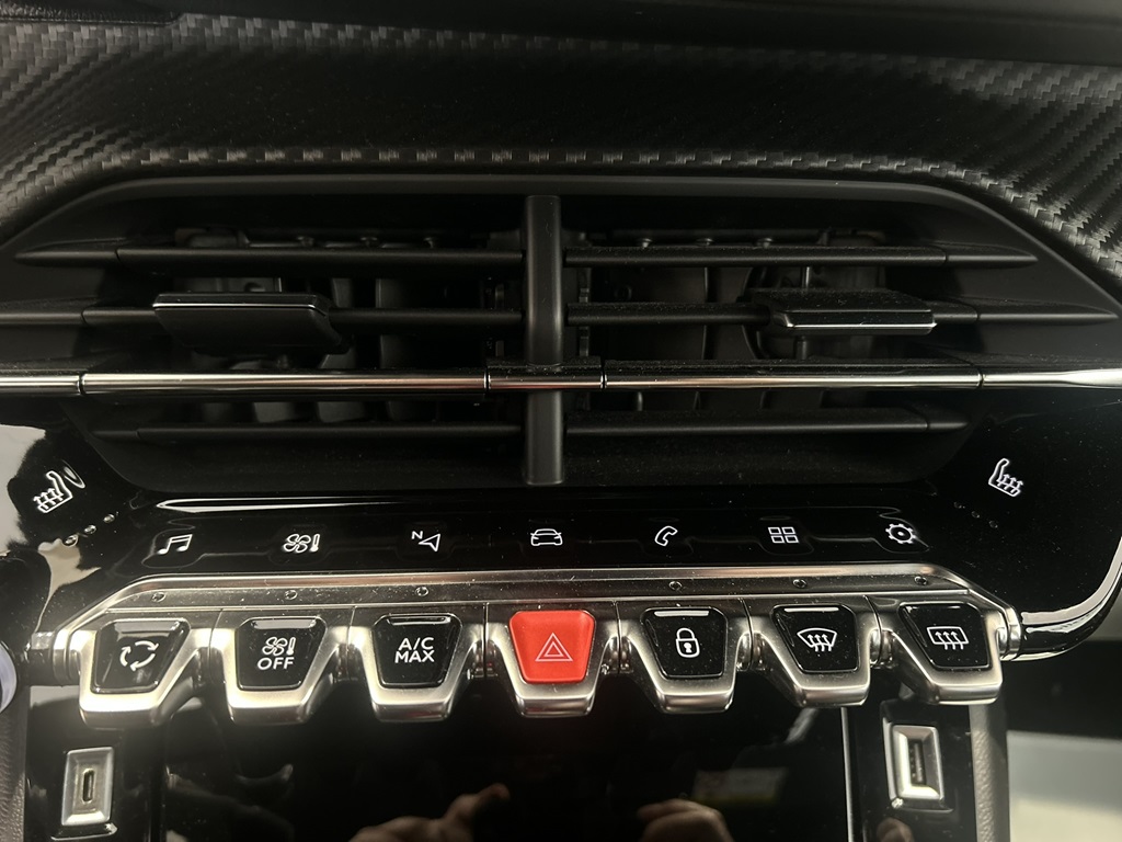 Peugeot 208 EXK75L