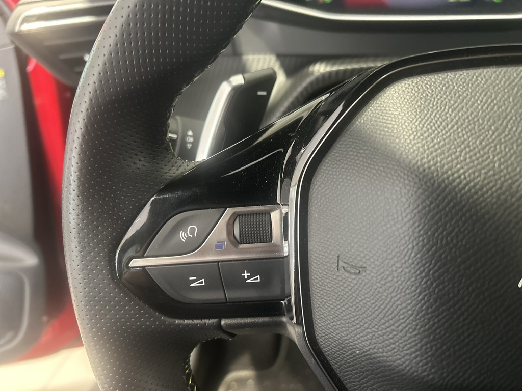 Peugeot 208 EXK75L