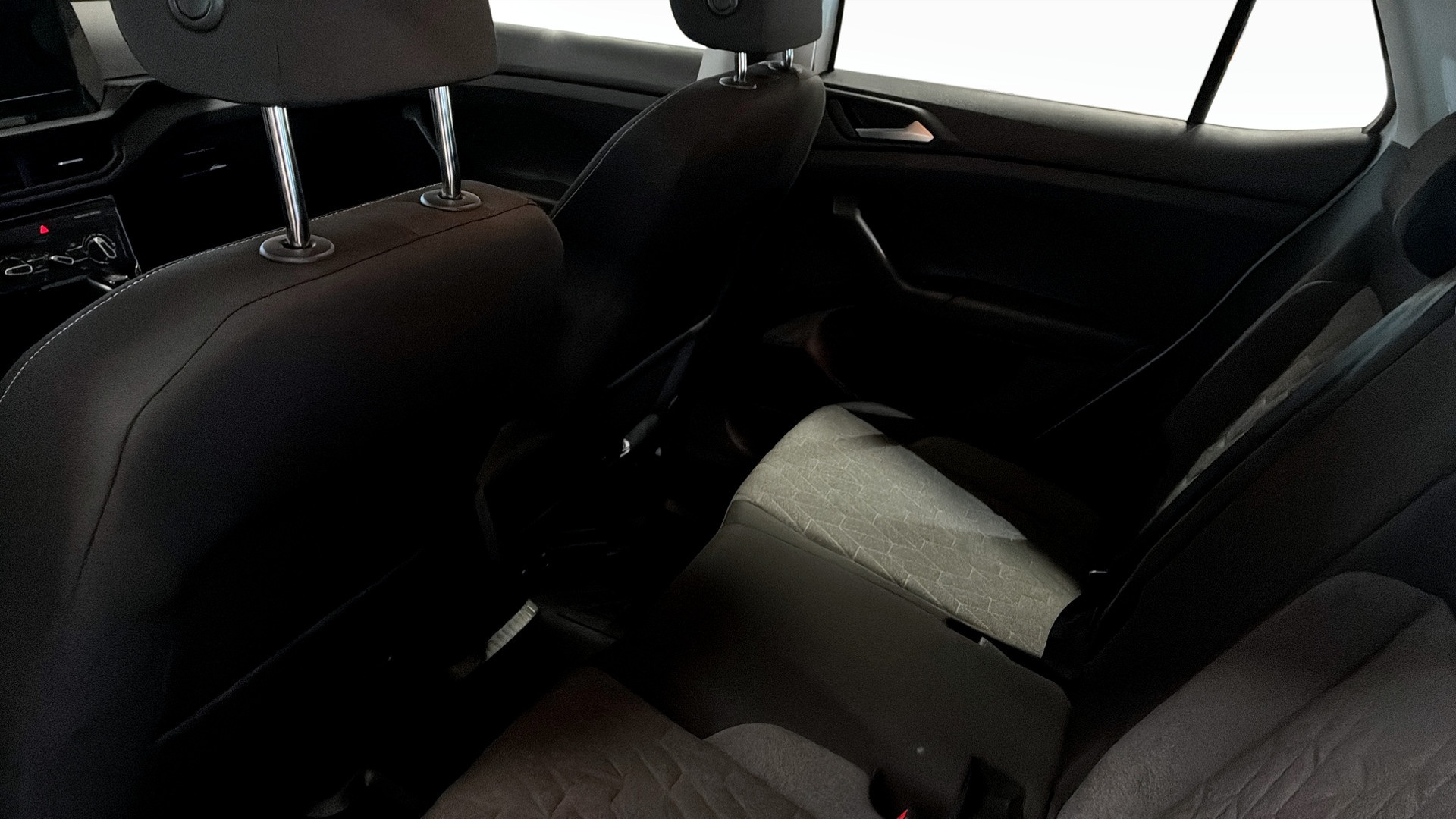 Volkswagen T-Cross EXM61H