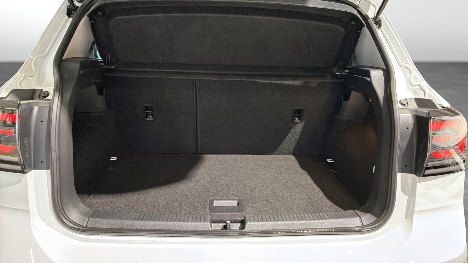 Volkswagen T-Cross EXM61H