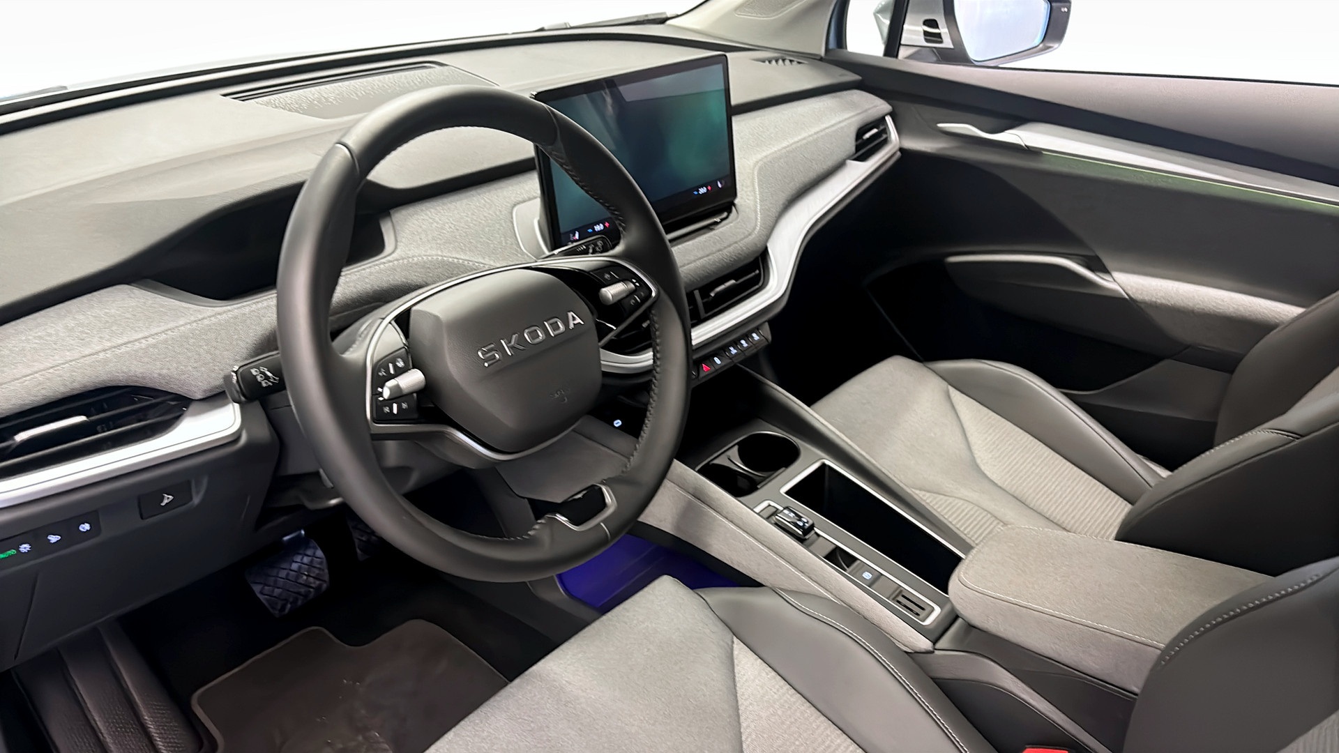 Skoda Enyaq EXY61E