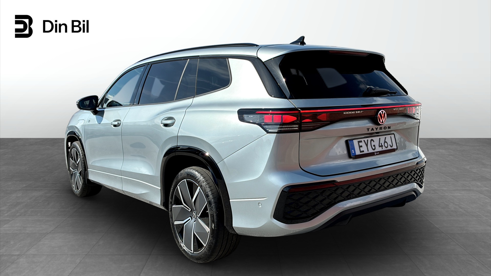 Volkswagen Tayron EYG46J