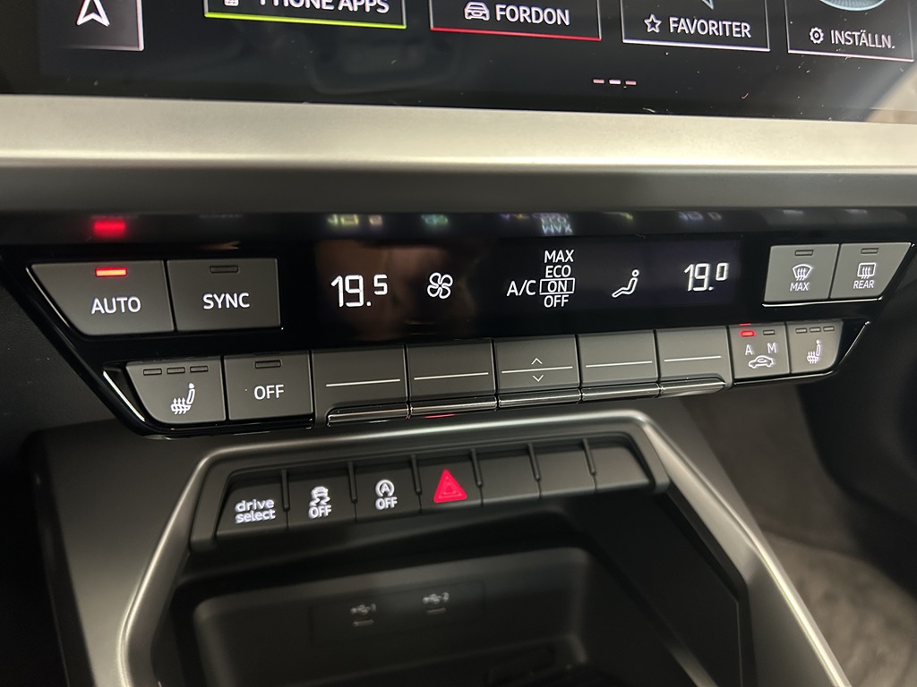 Audi A3 Sportback EYM98X