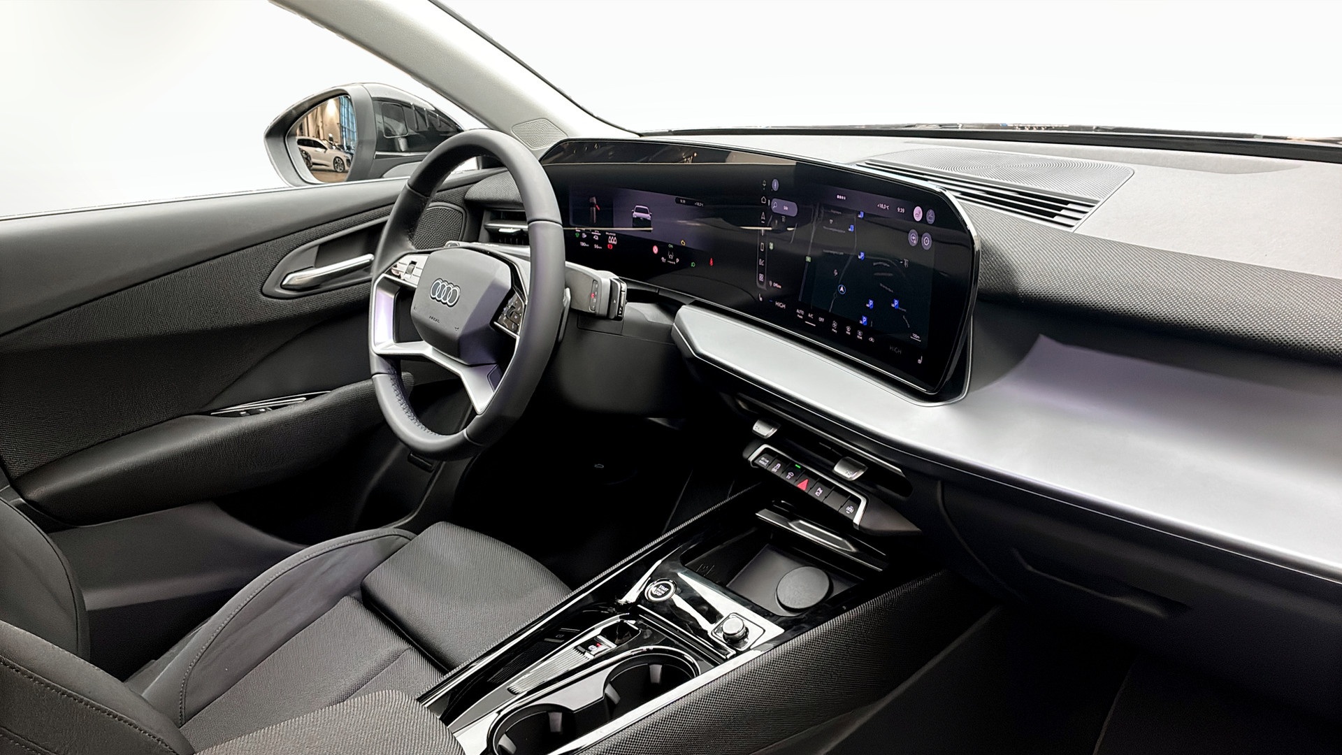 Audi Q3 EYP03Y