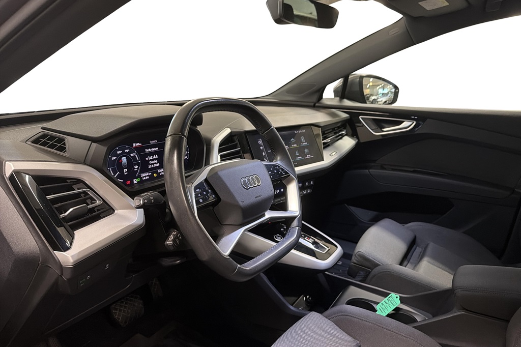 Audi Q4 e-tron EYR00P