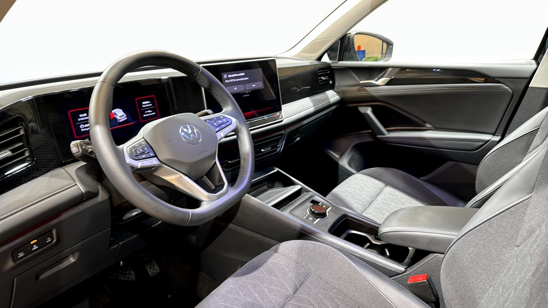Volkswagen Tiguan EYX61T