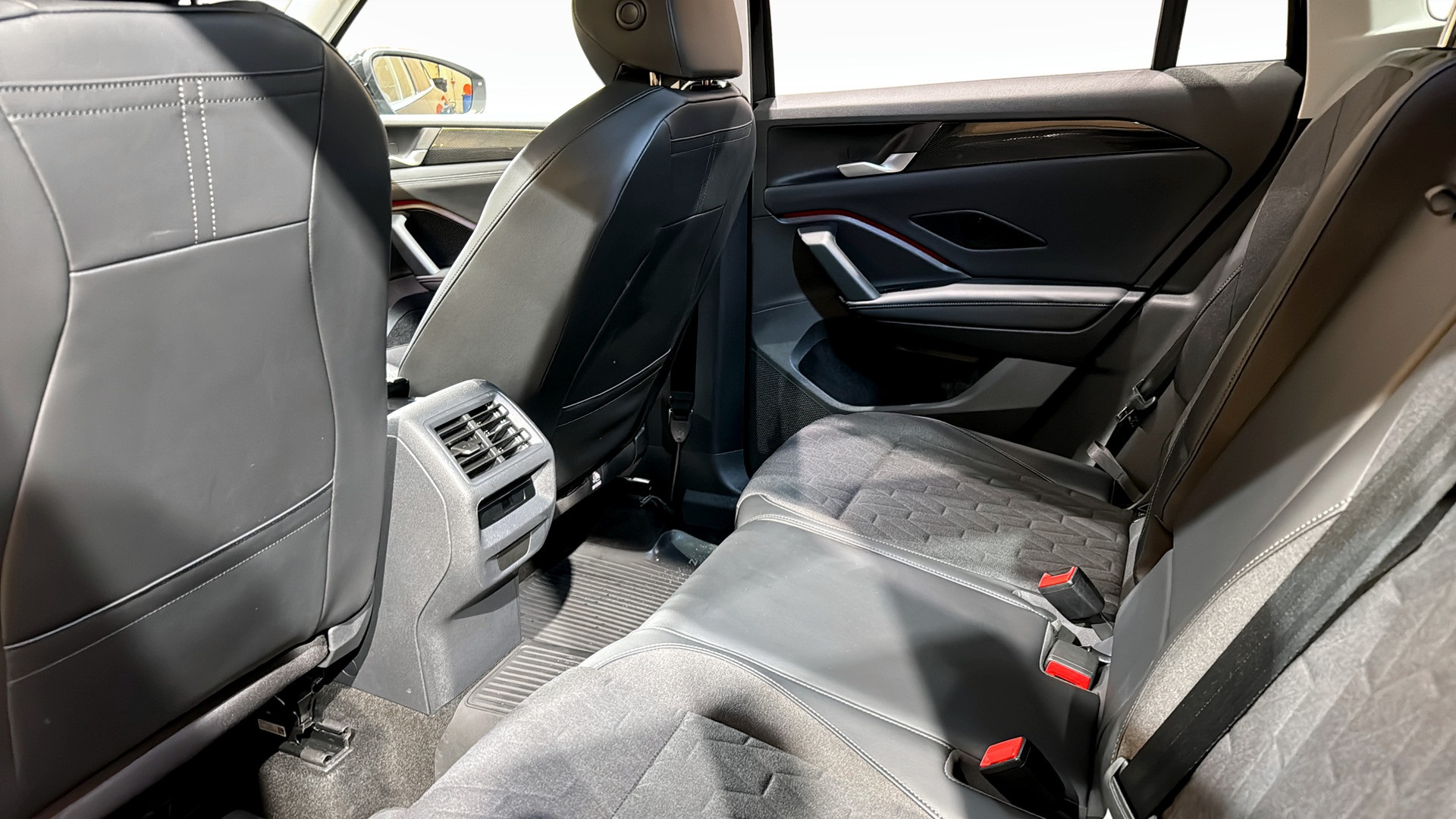 Volkswagen Tiguan EYX61T