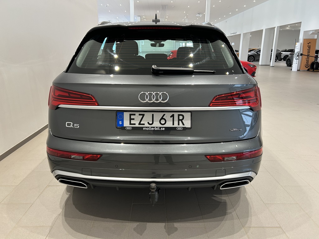 Audi Q5 EZJ61R