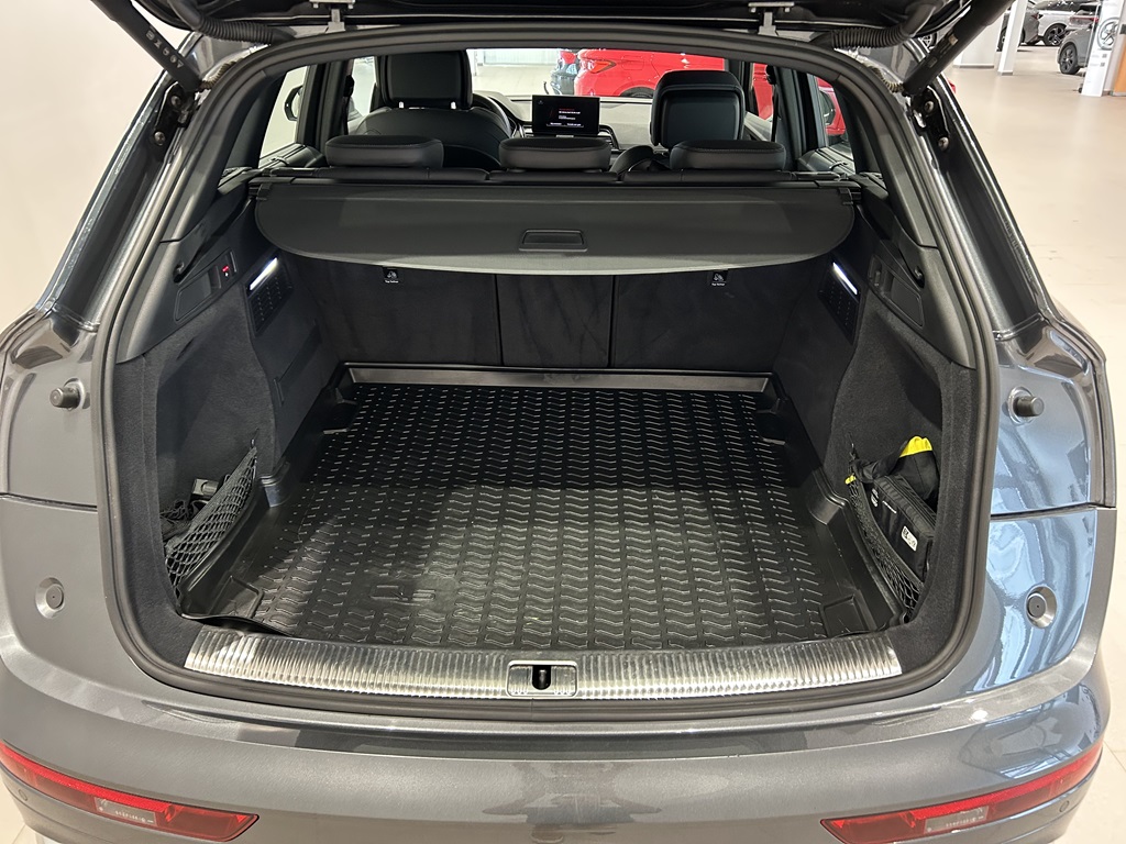 Audi Q5 EZJ61R