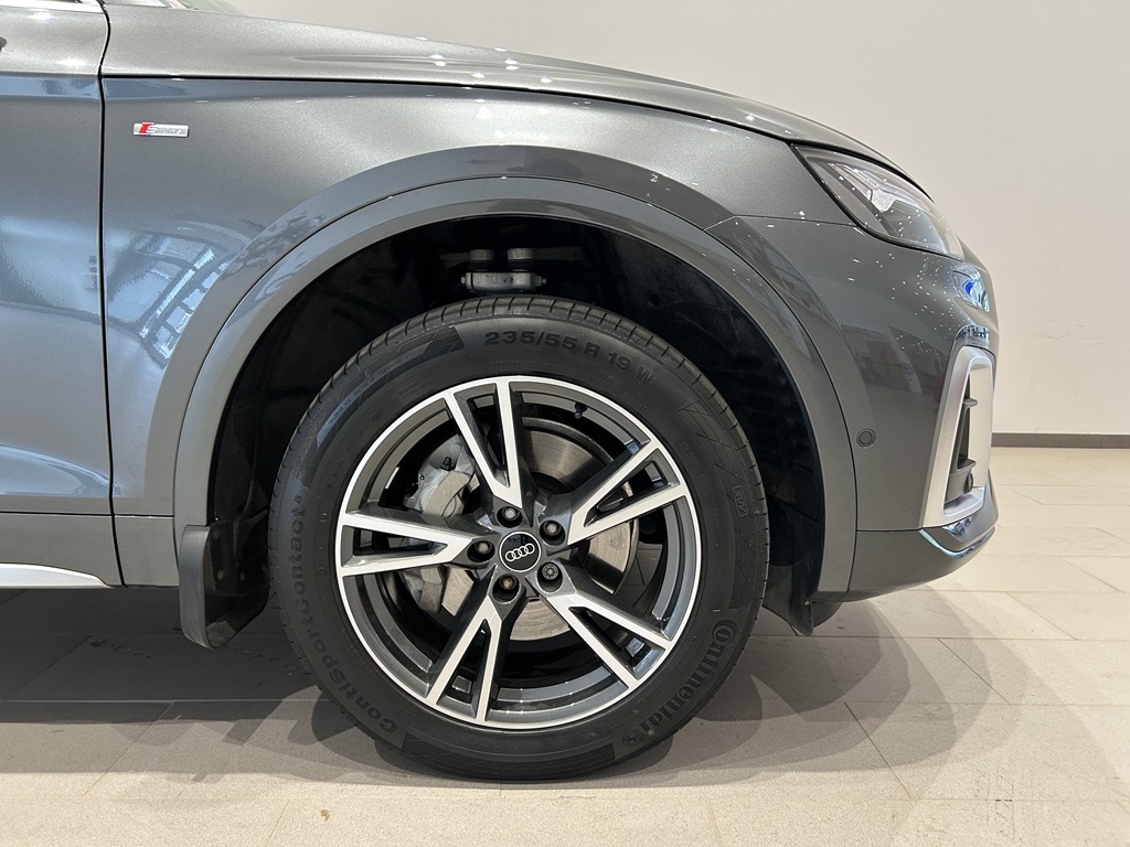 Audi Q5 EZJ61R