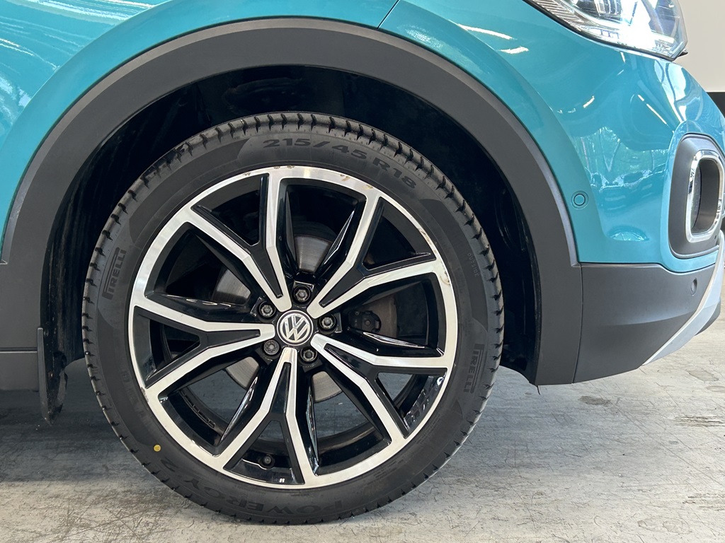 Volkswagen T-Cross EZL365