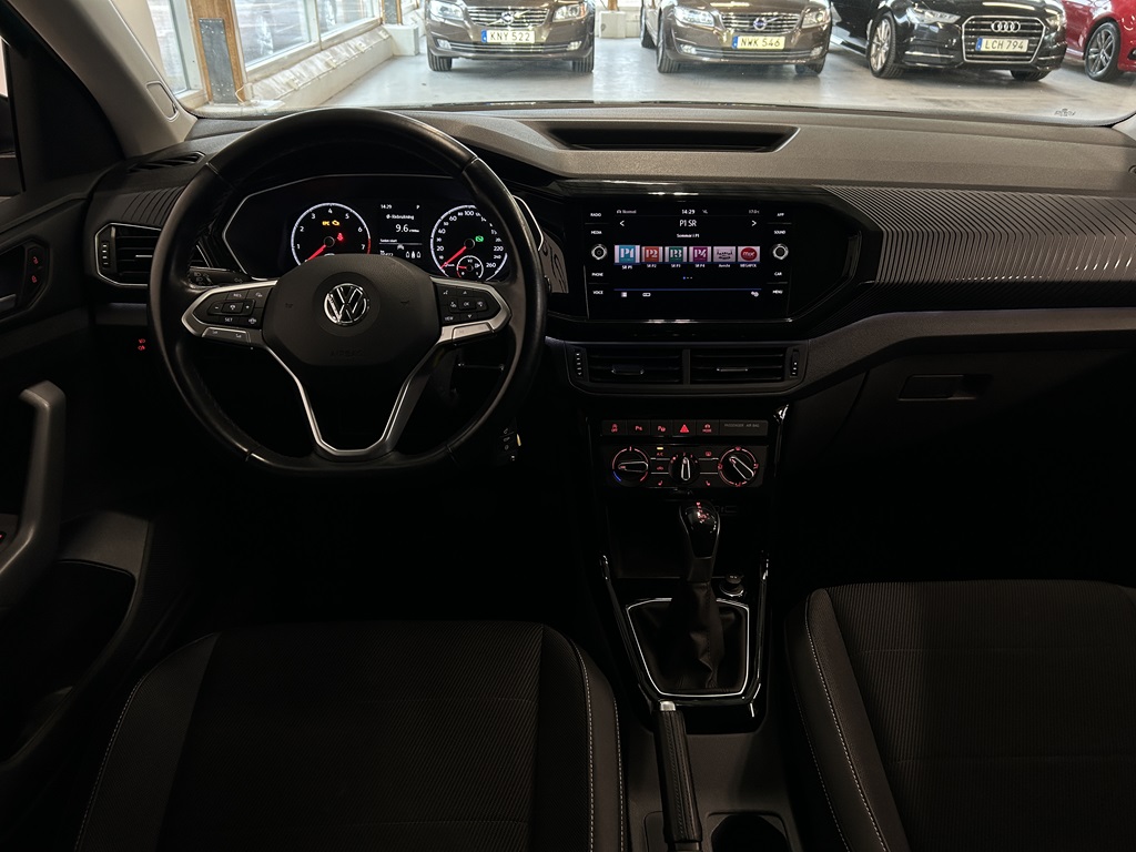 Volkswagen T-Cross EZL365