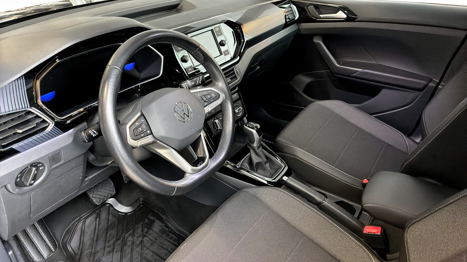 Volkswagen T-Cross FAH13D