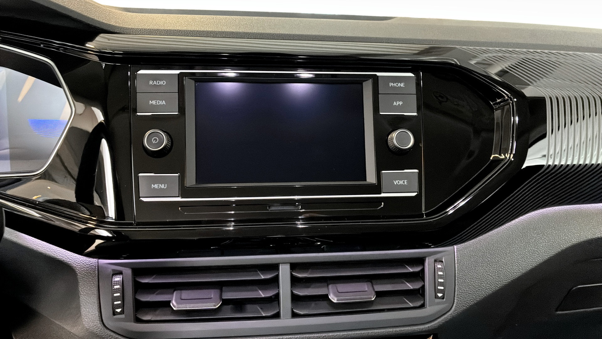 Volkswagen T-Cross FAH13D