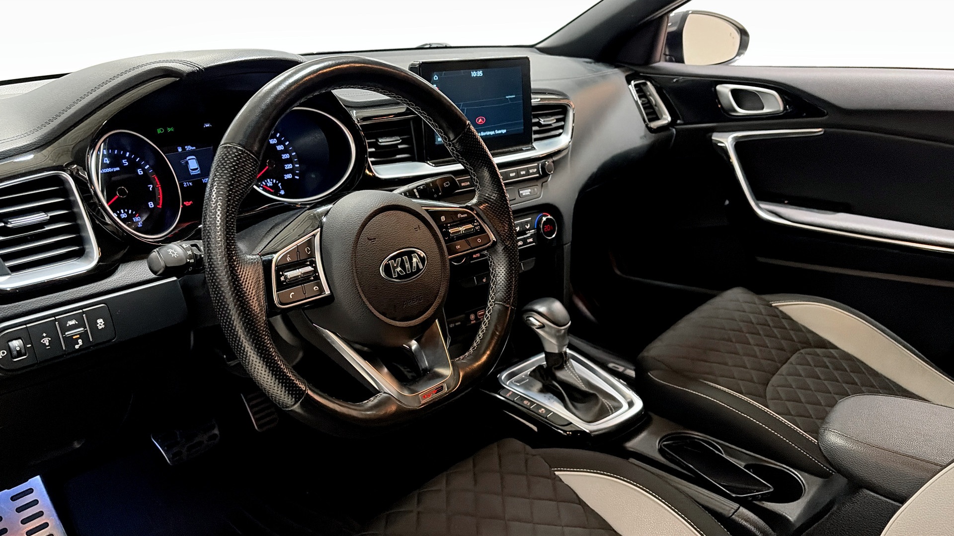 Kia cee'd FAZ37G