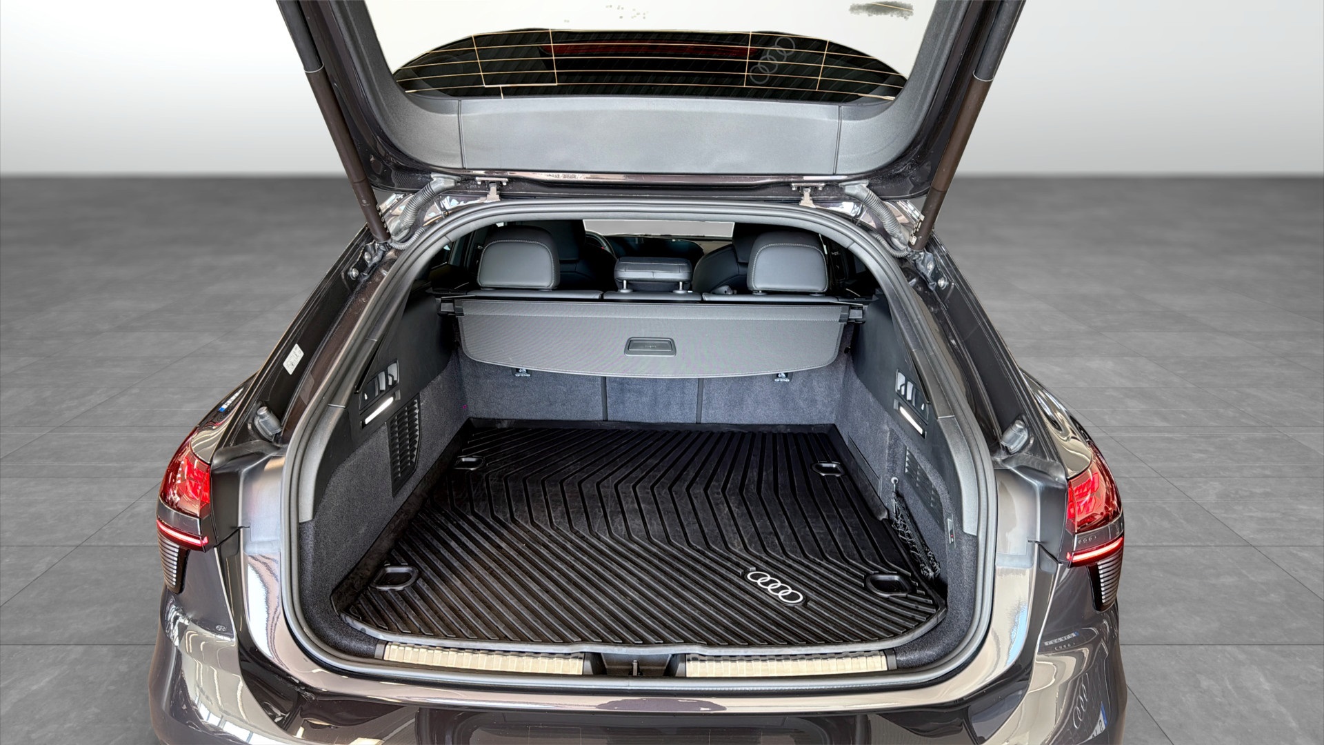 Audi A6 Avant FBH08F