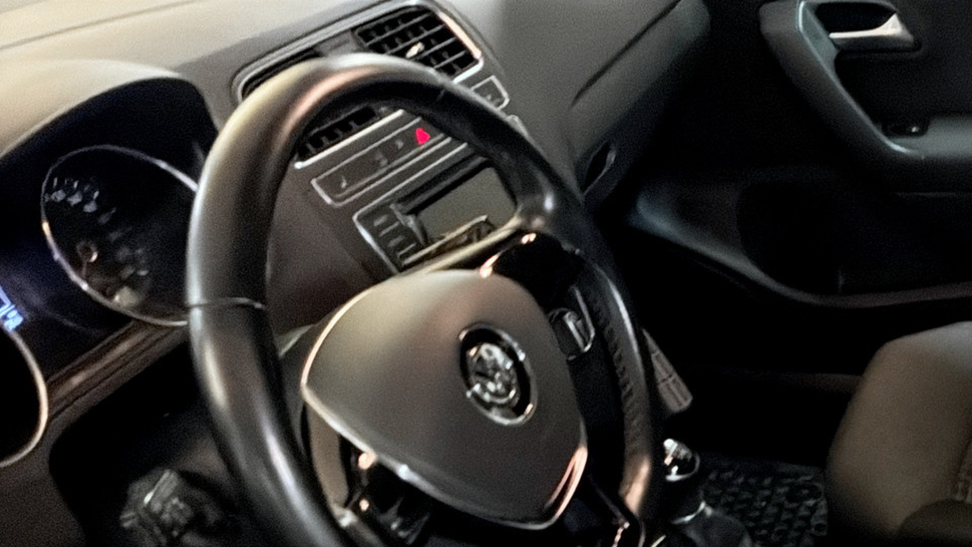 Volkswagen Polo FBL283