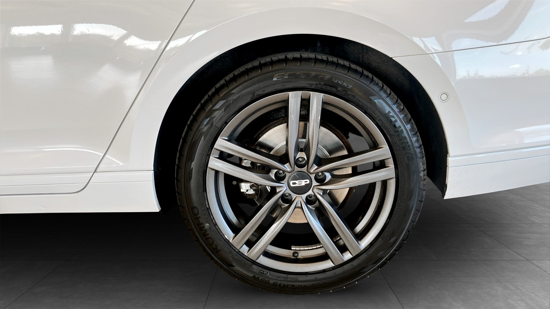Volkswagen Passat Sportscombi FBN637