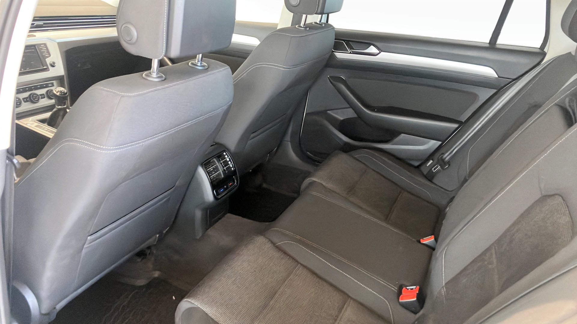 Volkswagen Passat Sportscombi FBN637