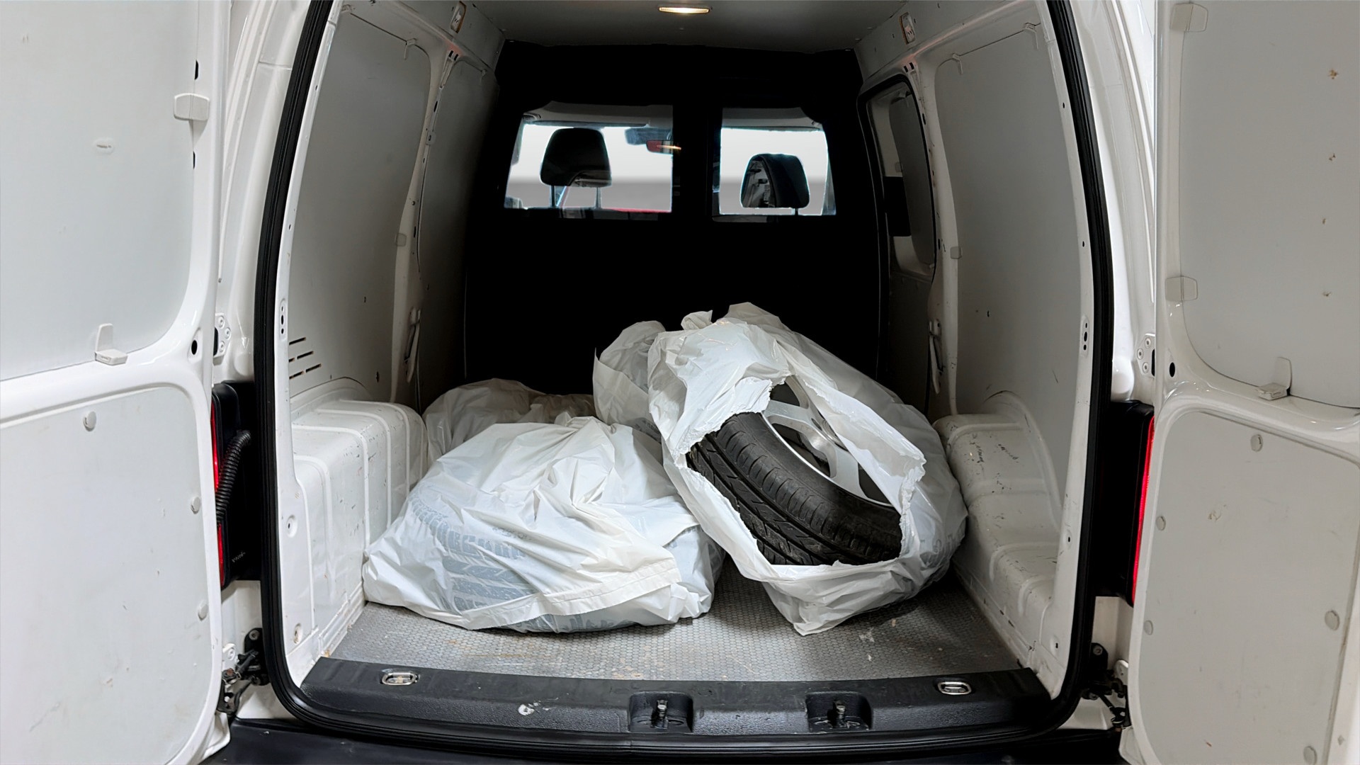 Volkswagen Caddy Maxi Skåp FBS849