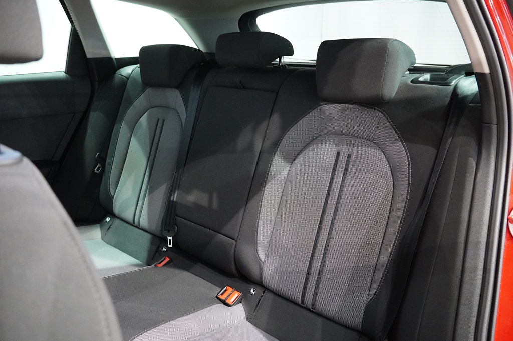 SEAT Leon Sportstourer FBU72W
