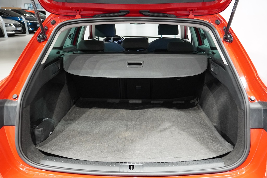SEAT Leon Sportstourer FBU72W