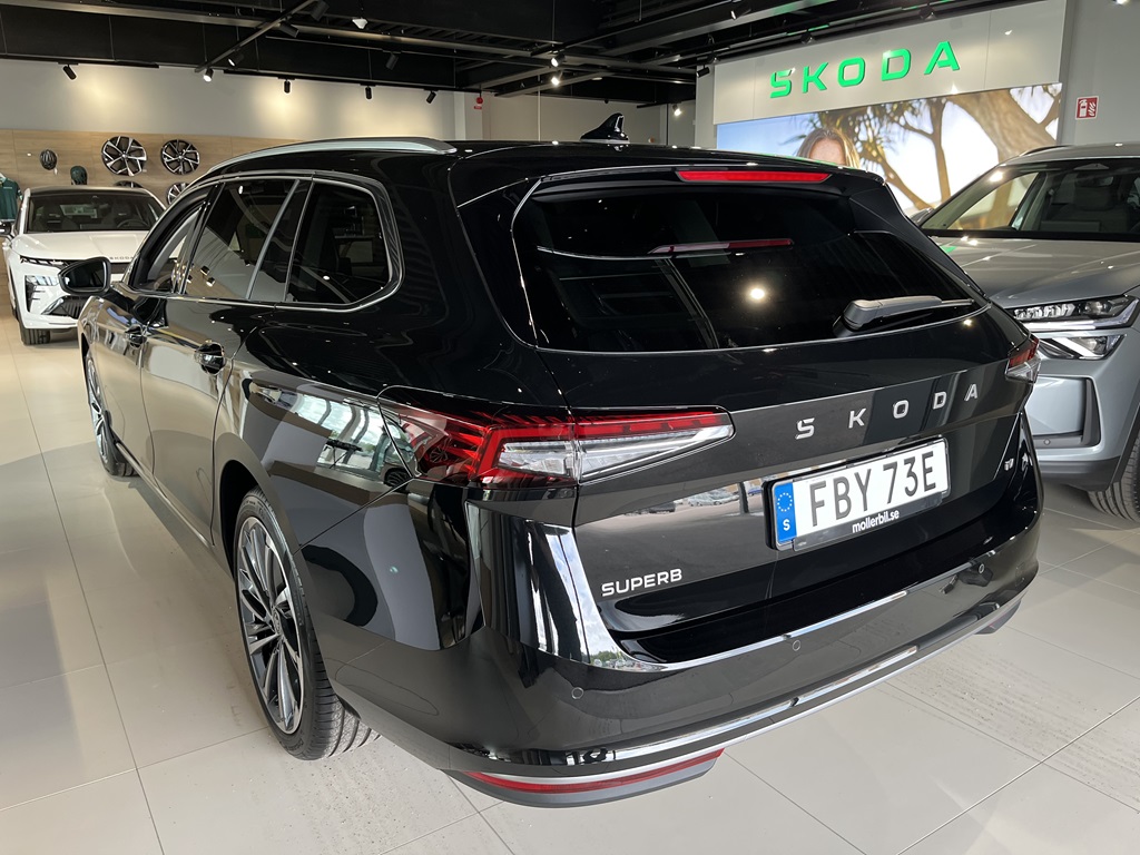 Skoda Superb FBY73E
