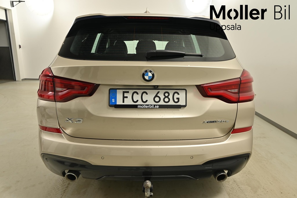 BMW X3 FCC68G