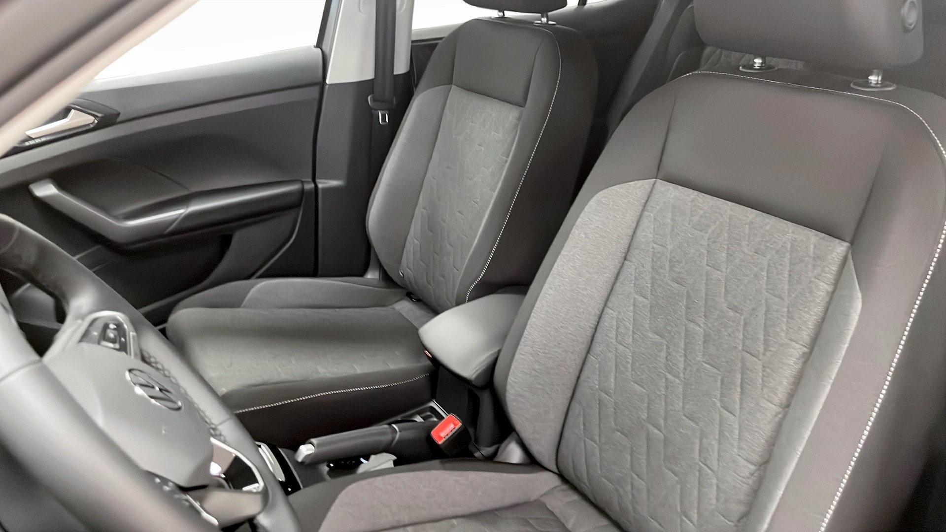 Volkswagen T-Cross FCJ11E