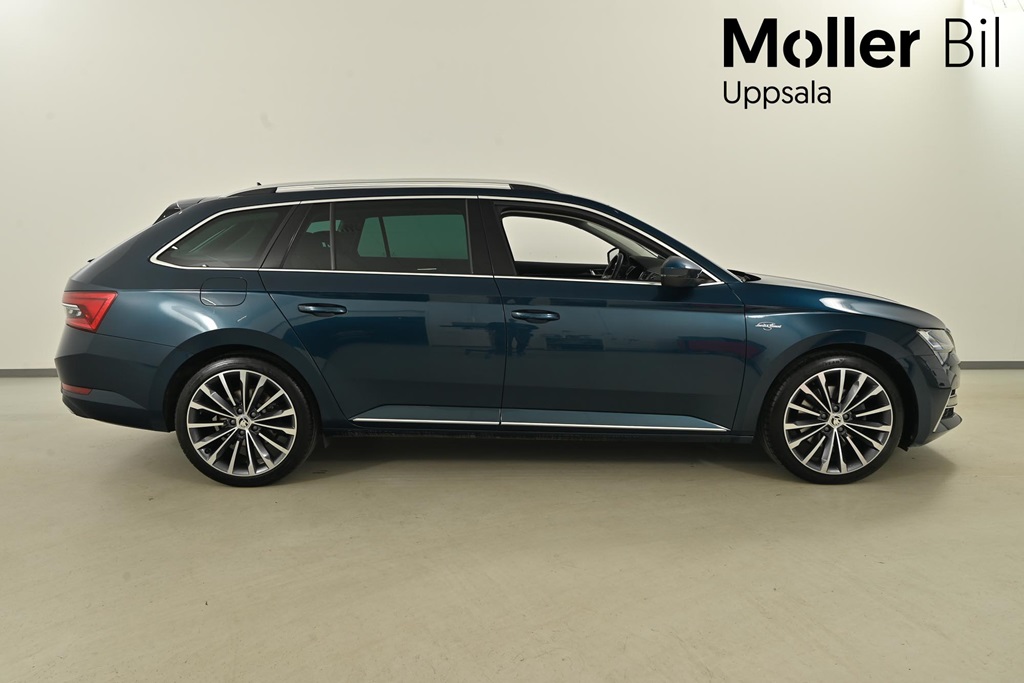 Skoda Superb Combi FCJ37G